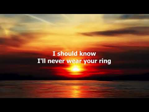 Sweet Dreams by Patsy Cline - 1963 (with lyrics)