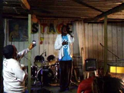 Crosby -- Heart of a Lion -- Blak Kalamawi Family and Friends @ Peter Tosh Hall 30.11.2013