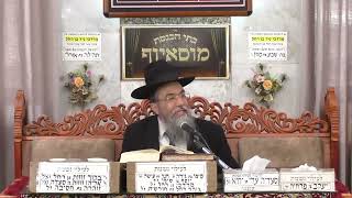 הרב אבינום צבי  •  פרשת ויקהל תשפ'ו (בית הכנסת מוסאיוף) - התמונה מוצגת ישירות מתוך אתר האינטרנט יוטיוב. זכויות היוצרים בתמונה שייכות ליוצרה. קישור קרדיט למקור התוכן נמצא בתוך דף הסרטון