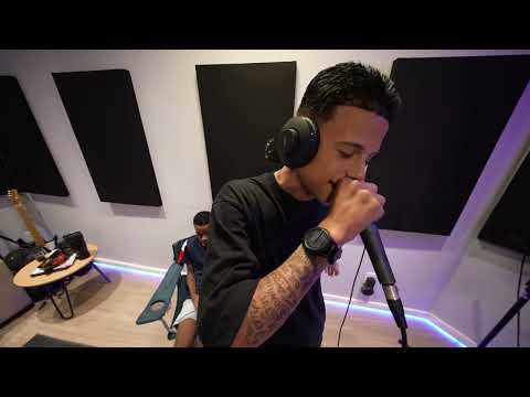 MC BUBU DIRETAMENTE DO MANGUINHO!