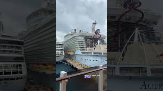 Does size matter? Do you like a larger cruise ship or do you like a small smaller cruise ship? 🚢