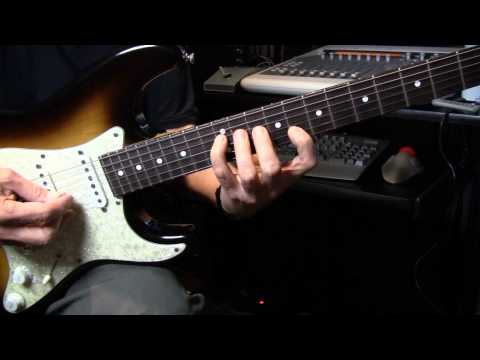 Electro-Harmonix Effectology Vol.26  Make your guitar sound like a Pink Floyd Synthesizer