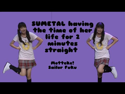 BABYMETAL sumetal having the time of her life for 2 minutes straight