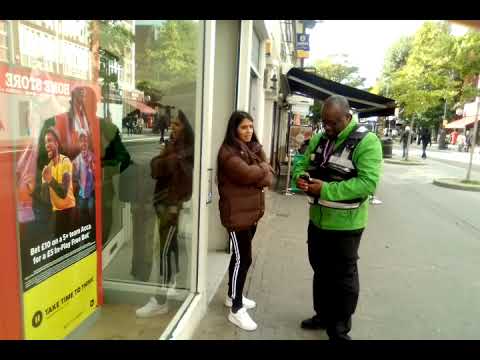 bellend flips me the bird