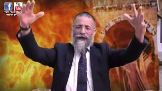 רוקדים וצוחקים - הרב מיכאל לסרי בספיישל ערב ל"ג בעומר מלא אורות (הרב מיכאל לסרי) - התמונה מוצגת ישירות מתוך אתר האינטרנט יוטיוב. זכויות היוצרים בתמונה שייכות ליוצרה. קישור קרדיט למקור התוכן נמצא בתוך דף הסרטון