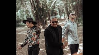 ILEGALES - FIESTA CALIENTE (Party Mix)