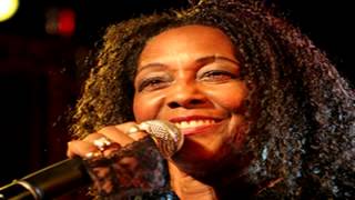 Ferry Ultra Feat Gwen McCrae   -  "Let Me Do My Thang"   (Opolopo Remix)