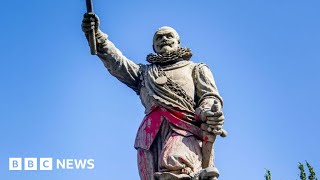 Netherlands apologises for role in slavery - BBC News