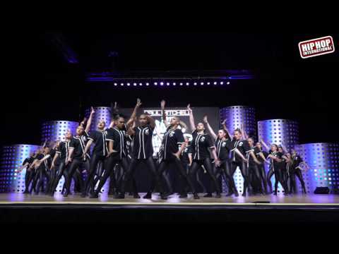 UpClose: Royal Family Varsity - New Zealand (Bronze Medalist MegaCrew) @ #HHI2016 World Finals!!