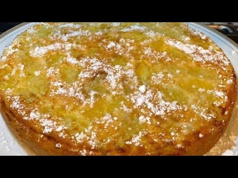 Ukrainian Apple Cake Yabluchnyk / Sharlotka