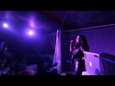 ALIENS*LIVE PERFORMANCE*U.S.CLUB*LONDON BRIDGE*COVER