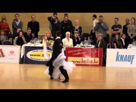 Latvian Standart Championship 2011 Ilmārs Ozols - Santa Dmitrijeva solo tango.wmv