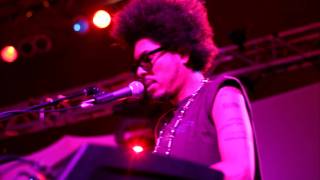 Freaks of the Industry preformed live by Digital Underground 2012
