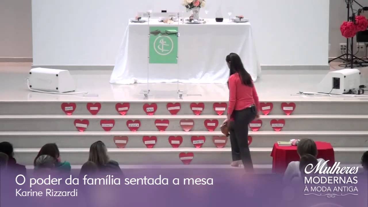 O poder da família sentada a mesa - Karine Rizzardi