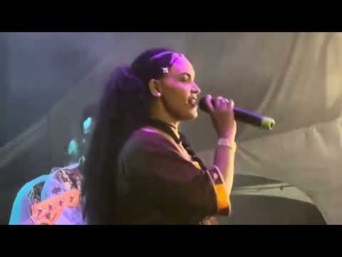 ድምፃዊት ማርታ ገብረመድህን ኣሸንዳ #marta gebremedhn #best ashenda music