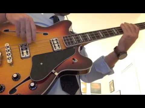 Fender Modern Player Coronado Bass demo