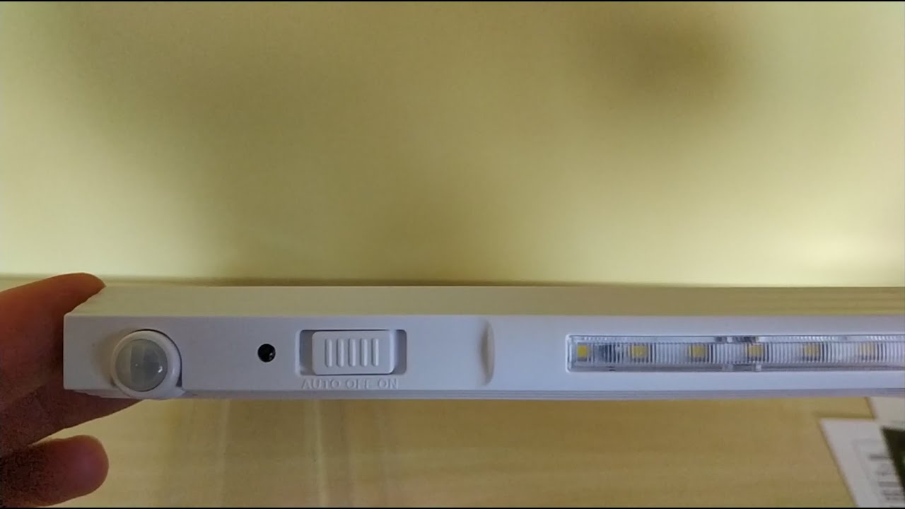 Jak oświetlić szafki kuchenne, Oświetlenie LED w kuchni pod szafkami, Oświetlenie szafy Czujnik PIR