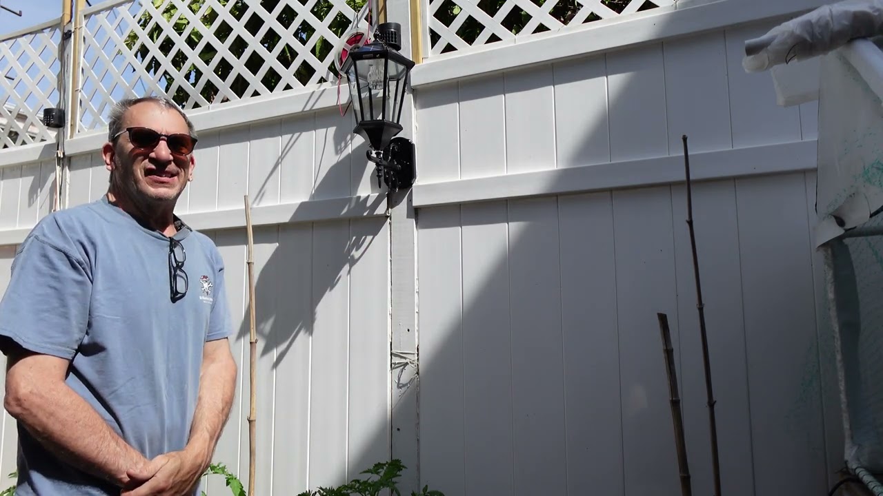 Decorative Solar Wall Light Outdoor Lamp, Waterproof Dusk to Dawn Soalr Wall Lantern