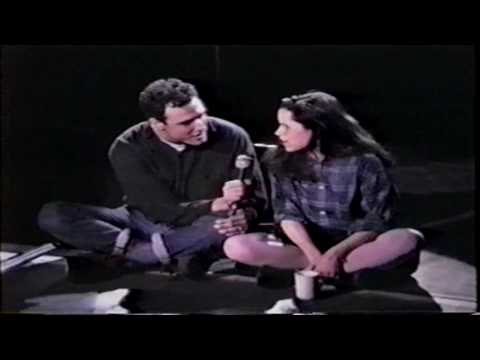 10,000 Maniacs - The Counting Song (1989) New Haven, CT