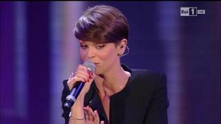 Wind Music Award 2016 - Alessandra Amoroso (Comunque Andare - Vivere A Colori)