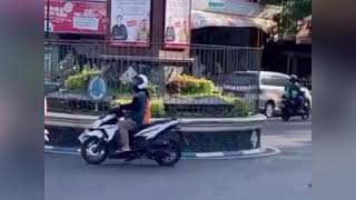 Download lagu Agus kotak terkena cekal polisi tulungagung mp3 Download lagu Agus kotak terkena cekal polisi tulungagung mp3