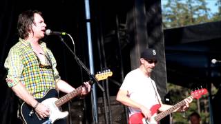 54-40 at Rock The Shores 2014: Casual Viewin&#39;