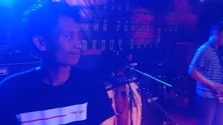 Download lagu Publicstar - Hay nona  (live flaza lebak) mp3
