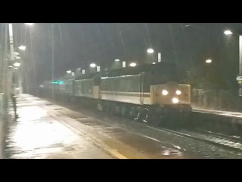 Double Headed 47828 & 47593 At Bramhall on 1Z44 With MPV Making An Cameo.