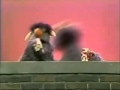 Classic Sesame Street The 2 Headed Monster Shaking Fast Explosion