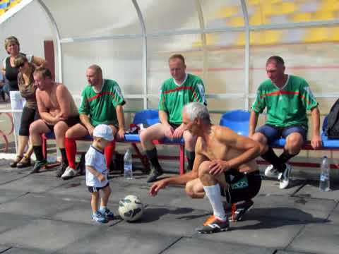 В День шахтёра в Красном Луче разыграли новый футбольный трофей