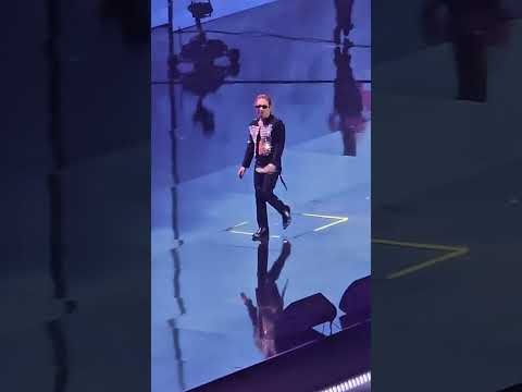 TAEYANG & GDRAGON (EYES, NOSE, LIPS / POWER / HOME SWEET HOME / GOOD BOY) :: Paris La Défense arena