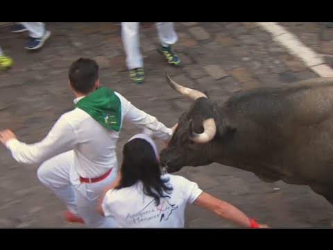 SAN FERMIN 2016 - Encierro 3 : entrevista a un corredor y Balance de heridos