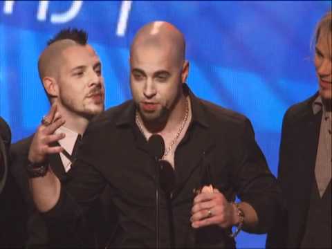 Daughtry Wins Breakthrough Artist Award - AMA 2007