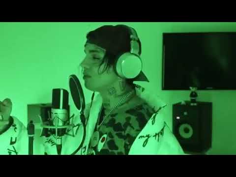 C.R.O rapeando sobre la calle