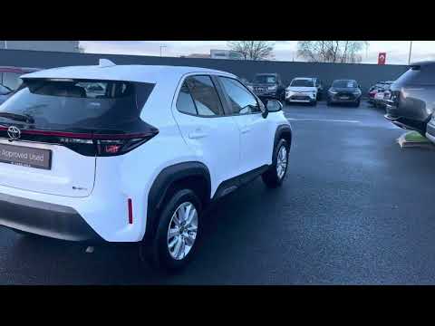 Toyota Yaris Cross 1.5 Hybrid Luna 5dr - Image 2