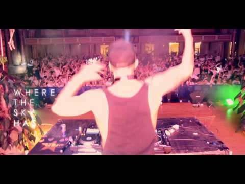 Tall & Handsome Feat Lenell Brown - Is This The Moment (Official Video)