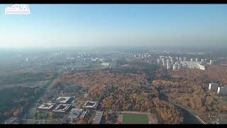 Mùa thu về trong khuôn viên Đại học Công nghệ Điện tử Moscow