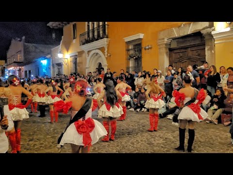 Alfa 300 Antigua Guatemala | Noche de Faroles 2025