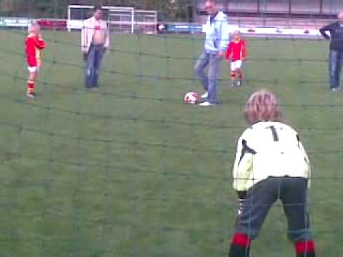 Penalties van Sporting tegen PVCV F2 met keeper Sep