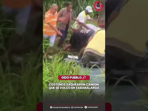 Furgón cargado de mercancía fue saqueado en Sabanalarga, Atlántico luego de que se volcara.