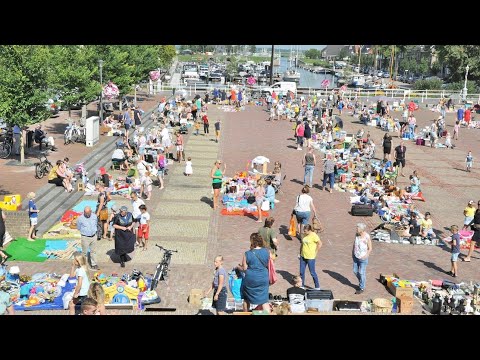 VIDEO | Kinderrommelmarkt Genemuiden: vol Havenplein en veel zon VIDEO | Kinderrommelmarkt Genemuiden: vol Havenplein en veel zon