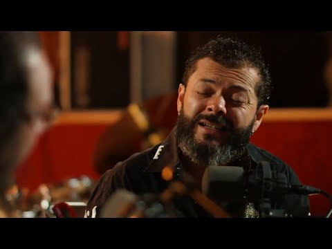 Edgar Oceransky ft. Fernando Delgadillo - La Bañera