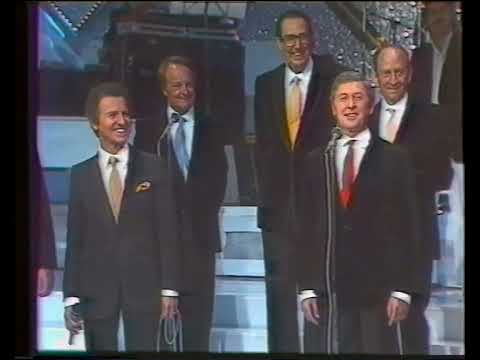 Les compagnons de la chanson, Le marchand de bonheur, Verte campagne, Les trois cloches