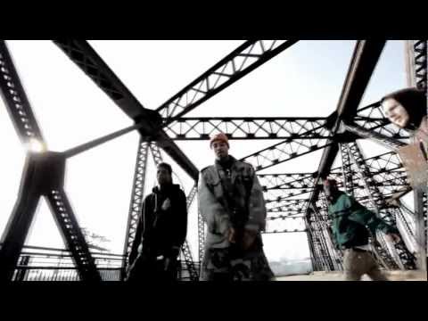 BriskInTheHouse - ViolettSmoke | Official Music Video