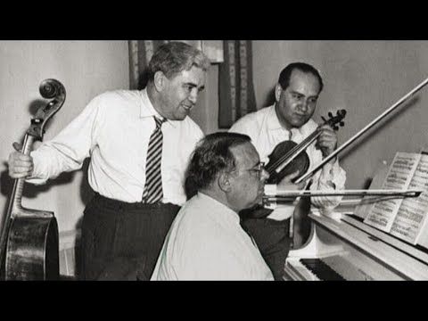 OISTRAKH TRIO. Franz Schubert - Piano Trio No.1, in B, D.898, Op.99 [Live in Prague, 1961]