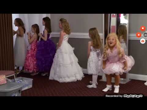 Bad Grandpa pageant full (HD)