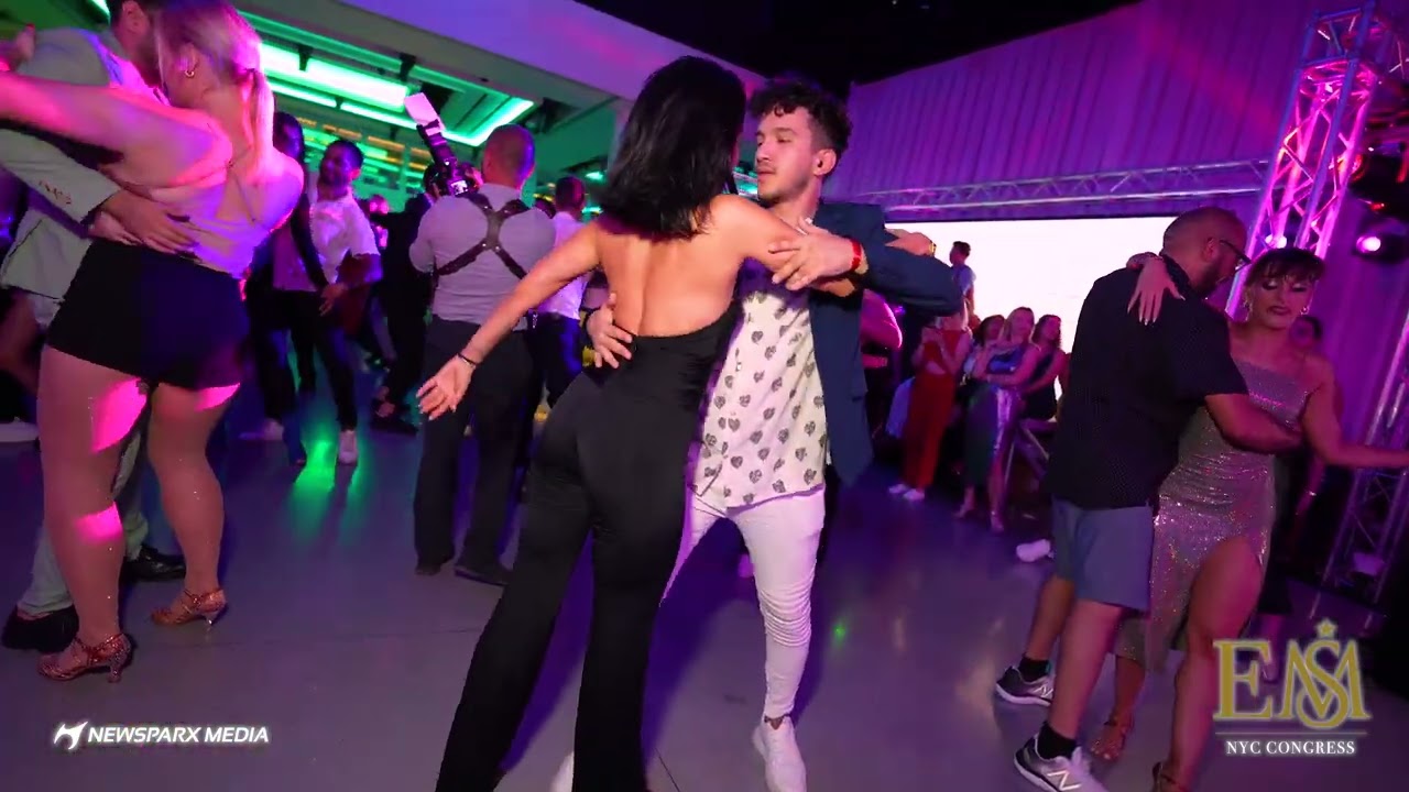 Jovanny Fuentes & Suzana - Bachata Social Dancing | Empire Sensual Movement