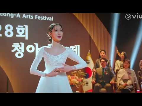 Joo seok kyung sings [Je veux vivre]