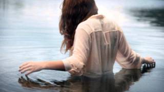 Florence And The Machine - What The Water Gave Me (Unplugged Version)