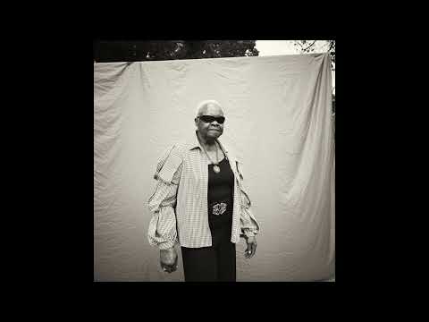 Elizabeth King - God Is The Answer (Pushkin)